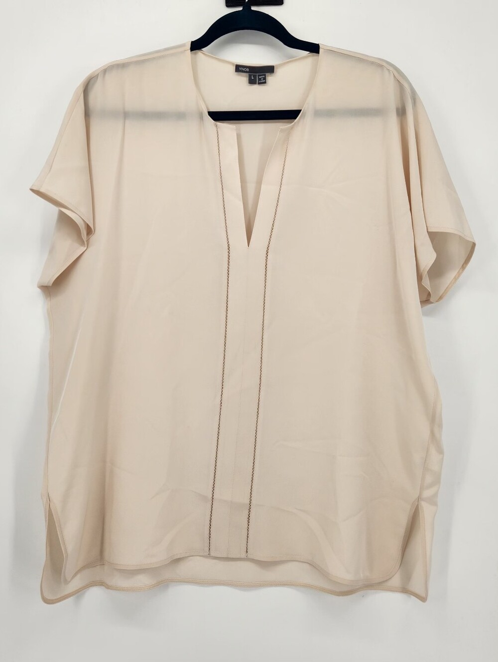 Vince • 100% Silk Cream Split Neck Pintuck Top Office wear, classic, old money.